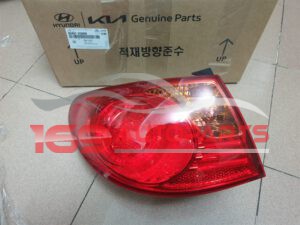 Đèn hậu ngoài Avante