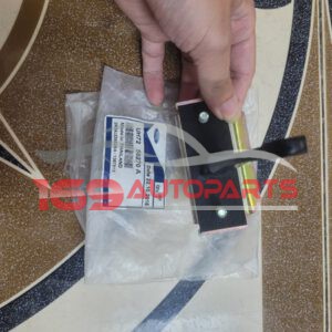 Hạn chế cánh cửa trước Ford Everest