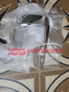 Ốp mạ đèn gầm phải Toyota Corolla Cross